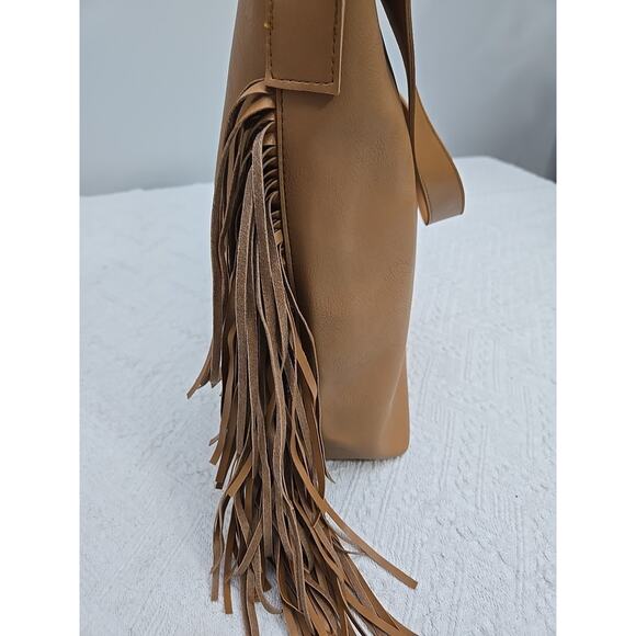 Jessica Simpson Large Fringe Faux Leather Tote Bag READ - Picture 4 of 16